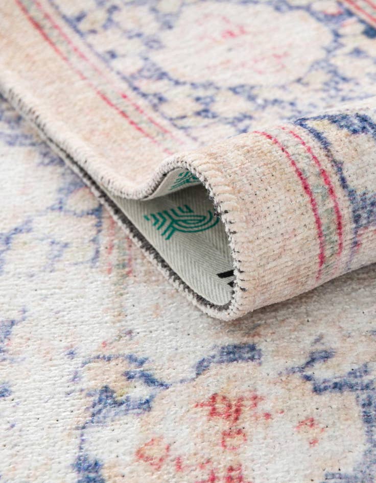 Detail image of  7' 9 x 7' 9 Boutique Square Rug