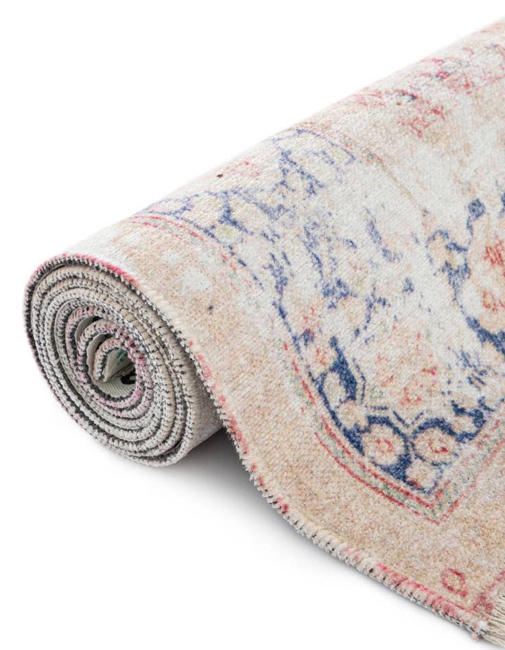 Detail image of  7' 9 x 7' 9 Boutique Square Rug