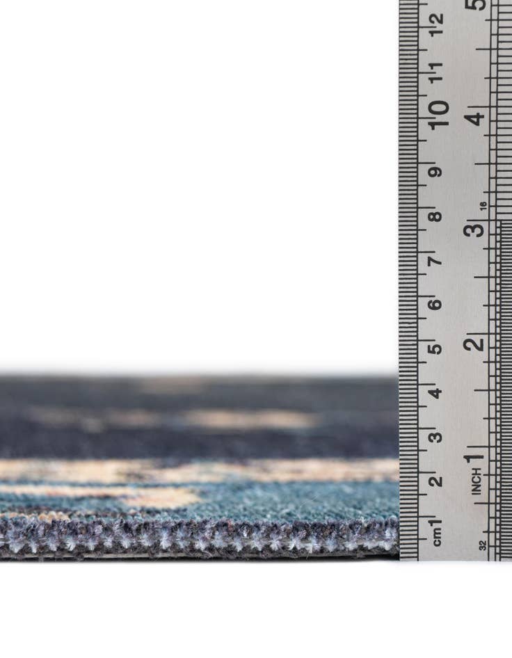 Detail image of  7' 9 x 7' 9 Boutique Square Rug