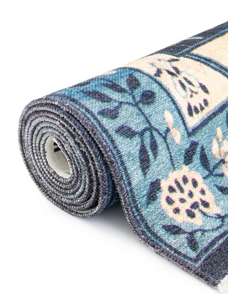 Detail image of  7' 9 x 7' 9 Boutique Square Rug