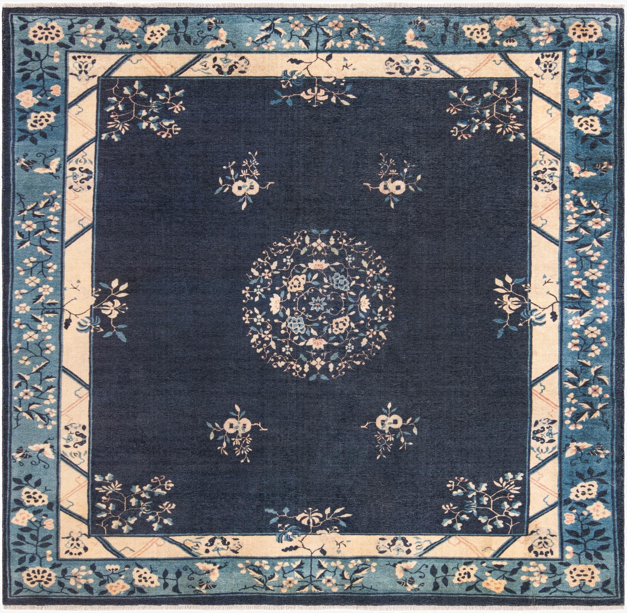  7' 9 x 7' 9 Boutique Square Rug