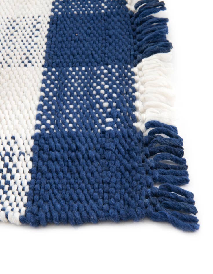 Detail image of  7' 10 x 7' 10 Eco Plaid   Washable Indoor / Outdoor Square Rug