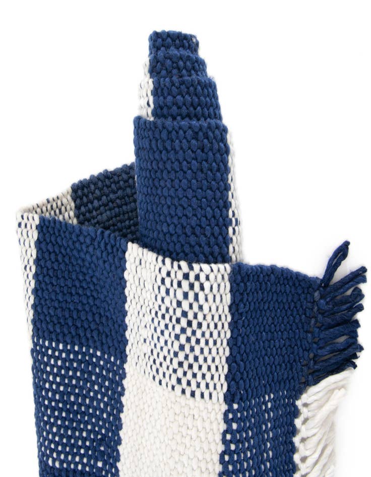 Detail image of  7' 10 x 7' 10 Eco Plaid   Washable Indoor / Outdoor Square Rug