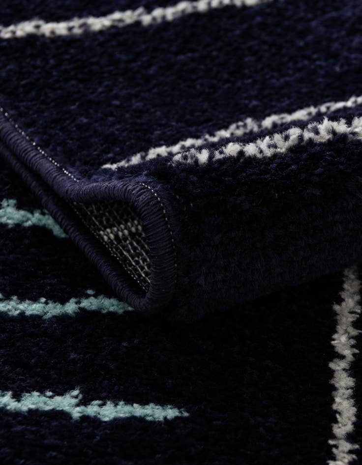 Detail image of  7' 10 x 7' 10 Hanahan Square Rug