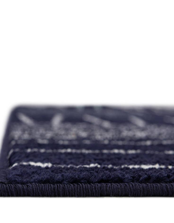 Detail image of  7' 10 x 7' 10 Hanahan Square Rug