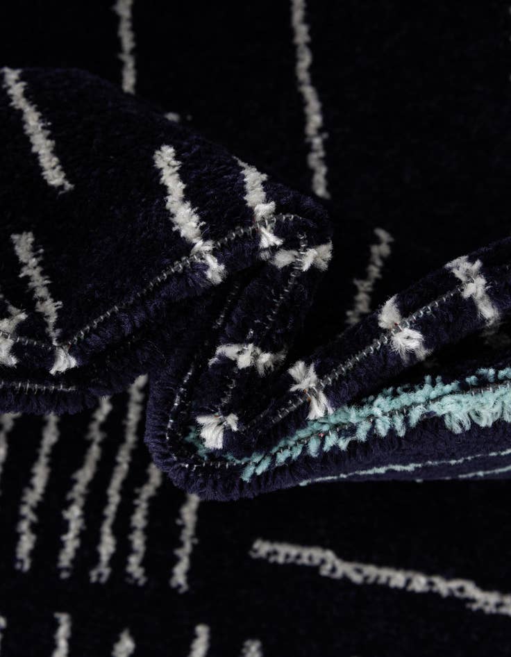 Detail image of  7' 10 x 7' 10 Hanahan Square Rug