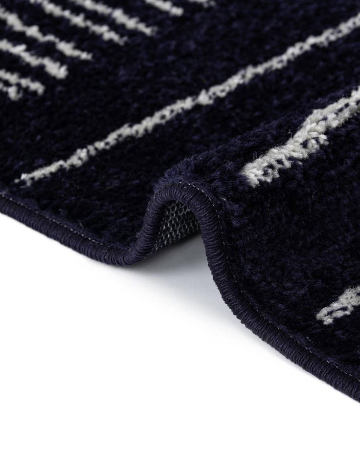 Detail image of  7' 10 x 7' 10 Hanahan Square Rug