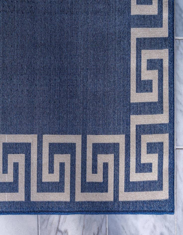 Detail image of  7' 10 x 7' 10 Hera Square Rug