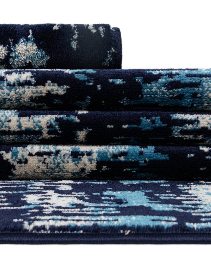 Detail image of  7' 10 x 7' 10 Laguna Square Rug