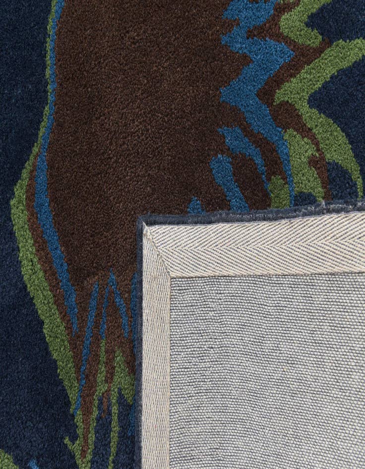 Detail image of  7' 6 x 7' 6 Luna Square Rug