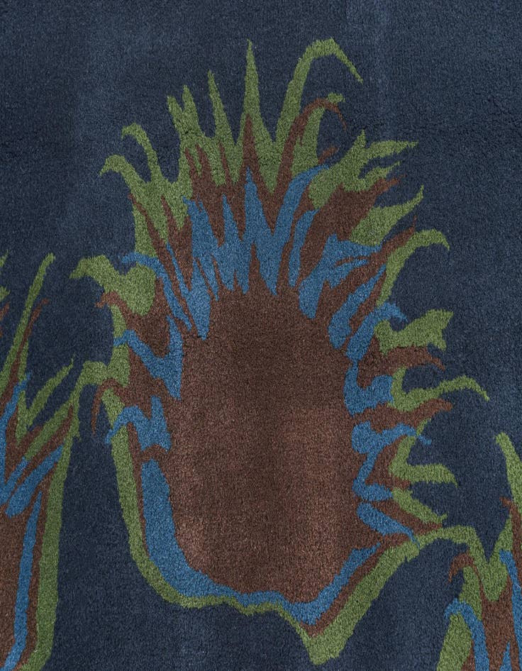 Detail image of  7' 6 x 7' 6 Luna Square Rug