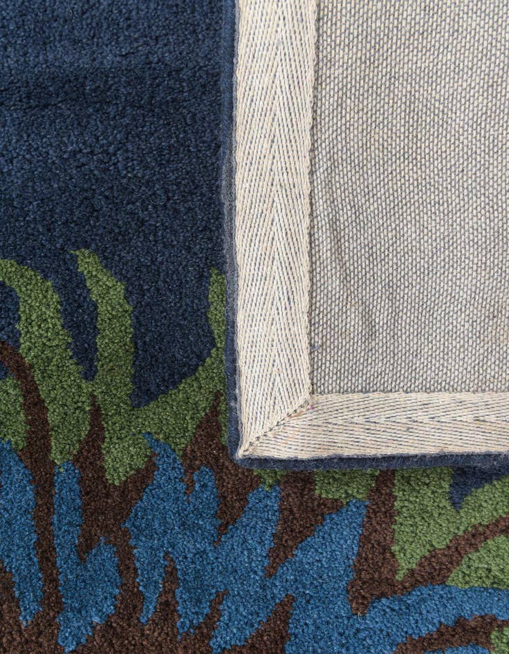 Detail image of  7' 6 x 7' 6 Luna Square Rug