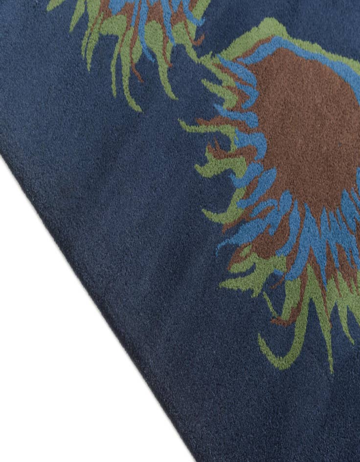 Detail image of  7' 6 x 7' 6 Luna Square Rug