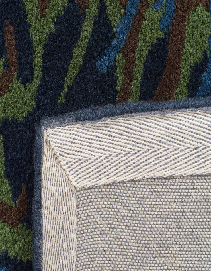 Detail image of  7' 6 x 7' 6 Luna Square Rug