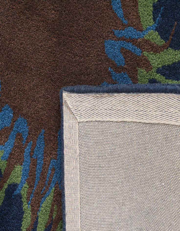 Detail image of  7' 6 x 7' 6 Luna Square Rug