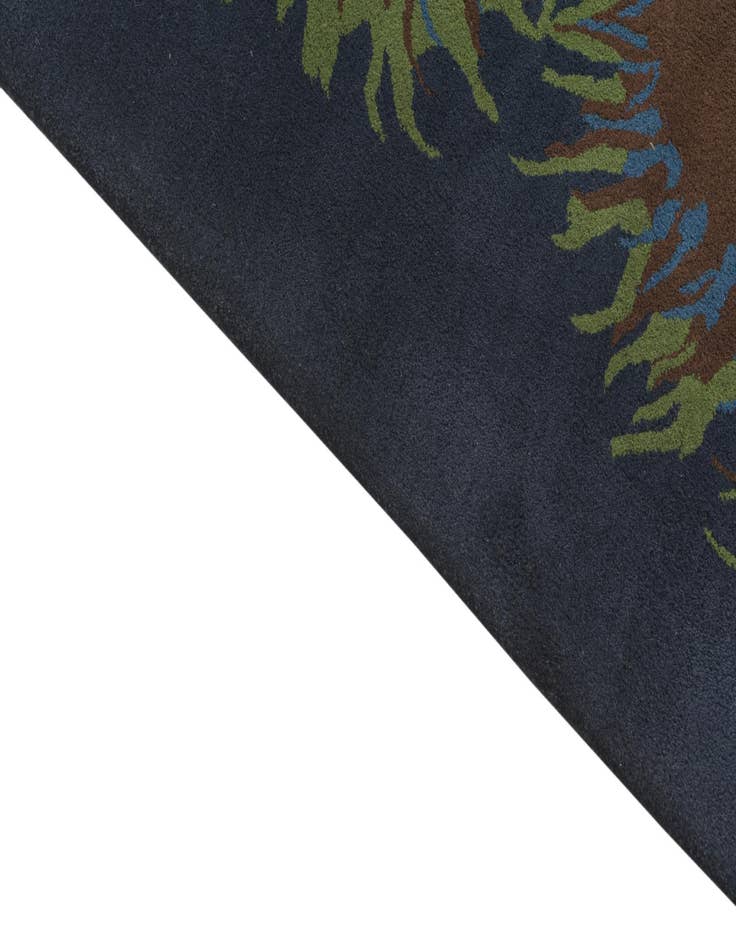 Detail image of  7' 6 x 7' 6 Luna Square Rug