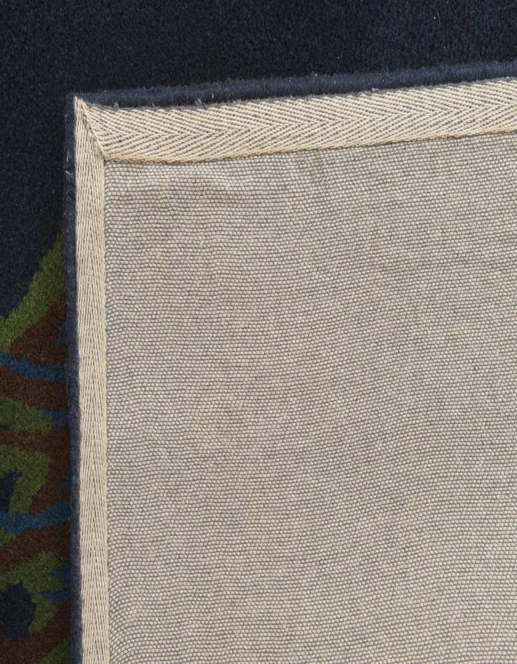 Detail image of  7' 6 x 7' 7 Luna Square Rug