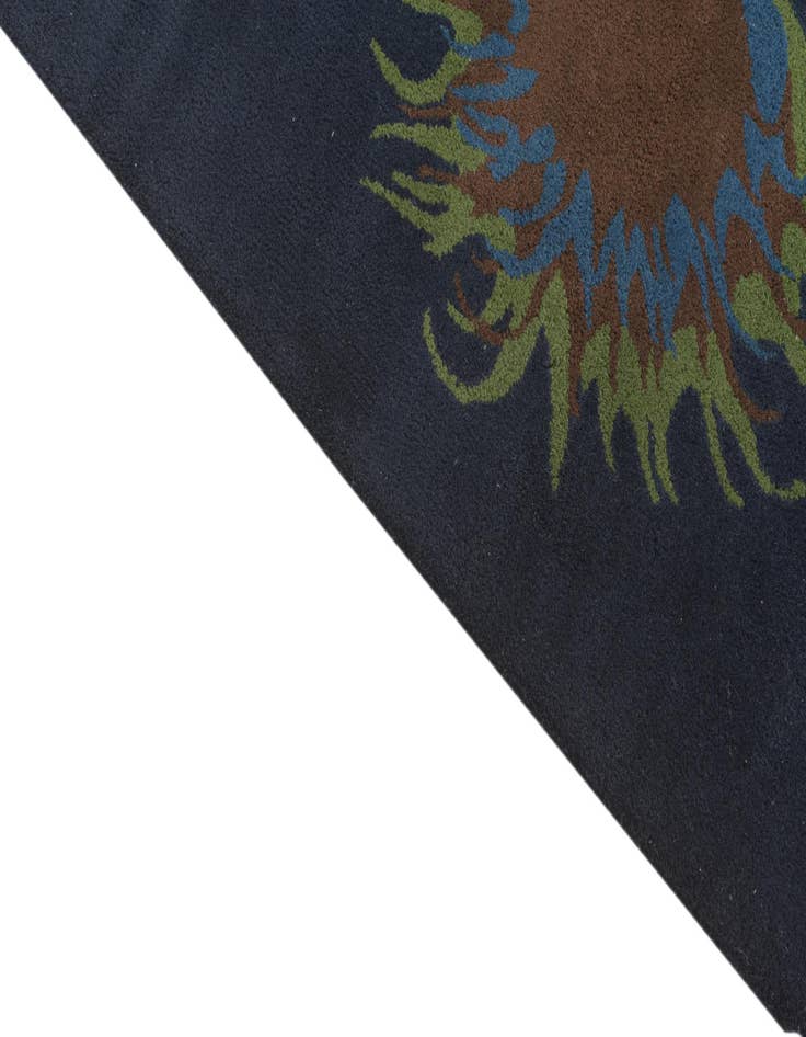 Detail image of  7' 6 x 7' 7 Luna Square Rug