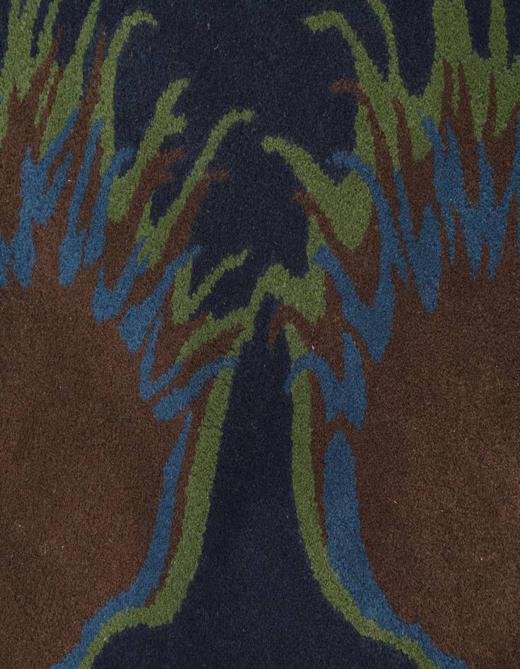 Detail image of  7' 6 x 7' 7 Luna Square Rug