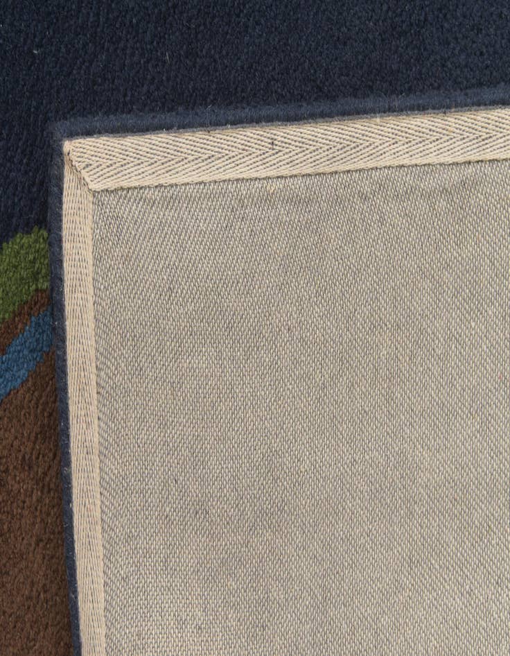 Detail image of  7' 6 x 7' 6 Luna Square Rug