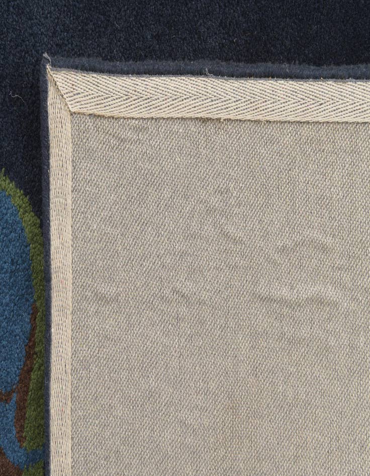 Detail image of  7' 4 x 7' 6 Luna Square Rug