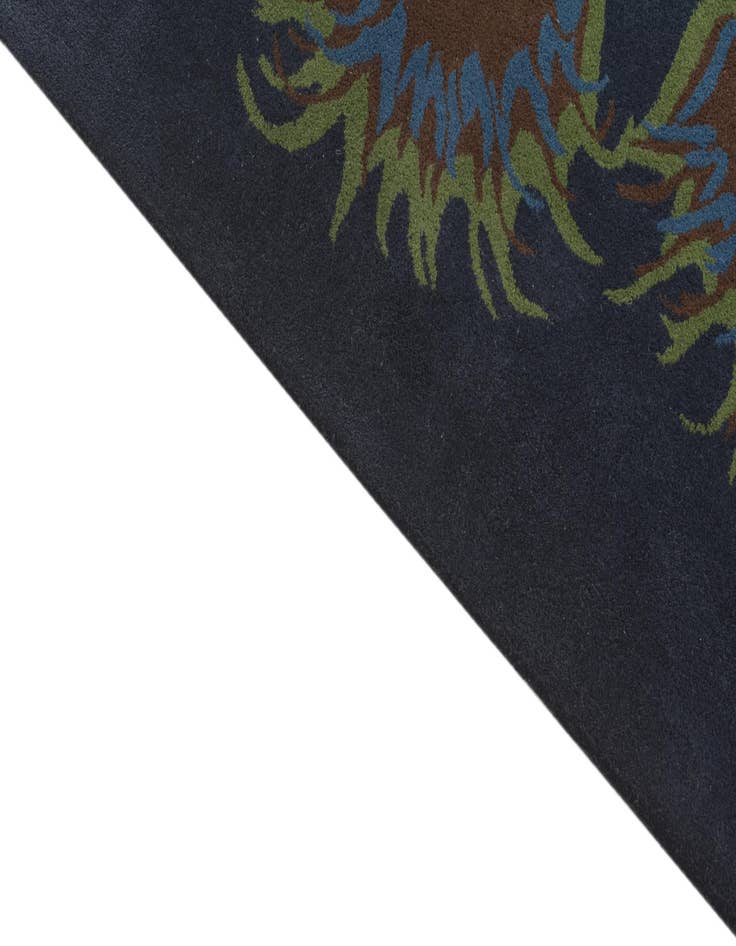 Detail image of  7' 4 x 7' 6 Luna Square Rug