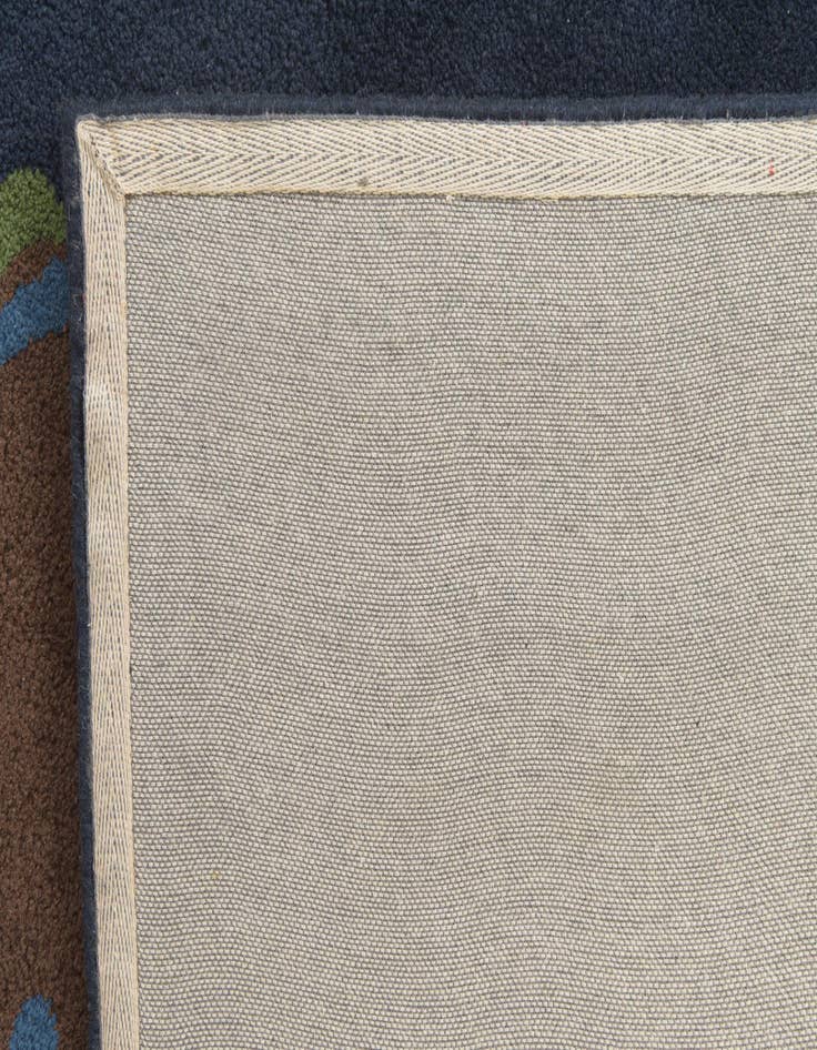 Detail image of  7' 6 x 7' 6 Luna Square Rug