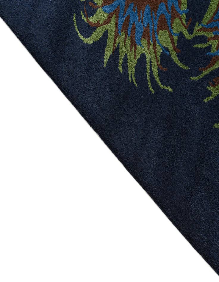 Detail image of  7' 5 x 7' 6 Luna Square Rug