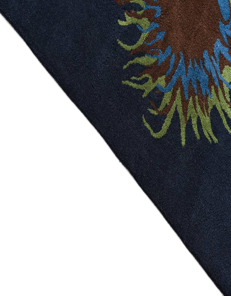 Detail image of  7' 5 x 7' 6 Luna Square Rug