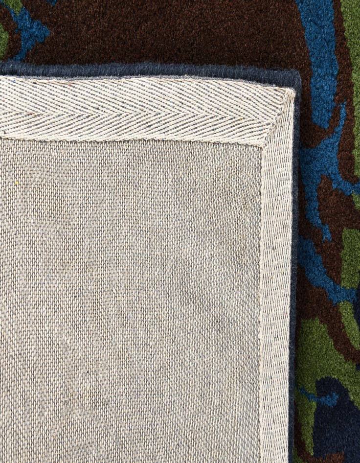 Detail image of  7' 5 x 7' 6 Luna Square Rug