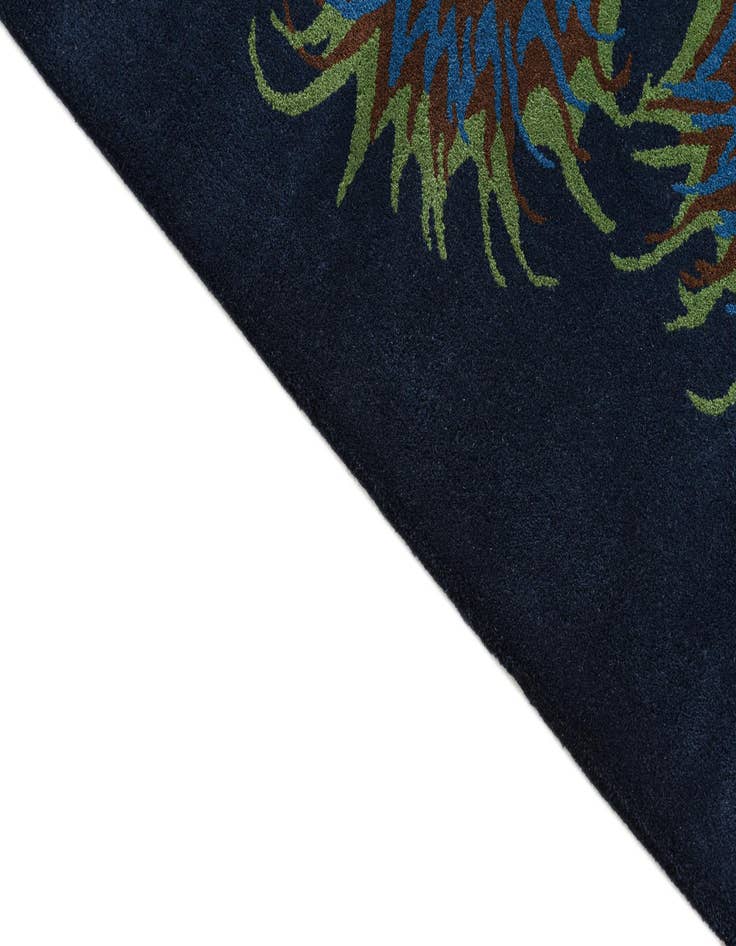 Detail image of  7' 6 x 7' 7 Luna Square Rug