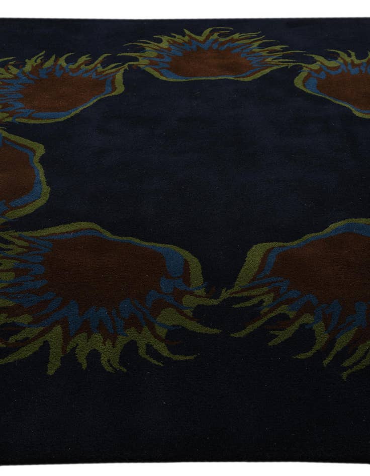 Detail image of  7' 5 x 7' 8 Luna Square Rug