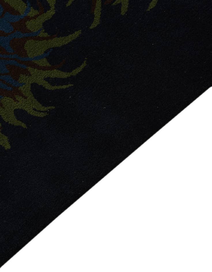 Detail image of  7' 5 x 7' 8 Luna Square Rug