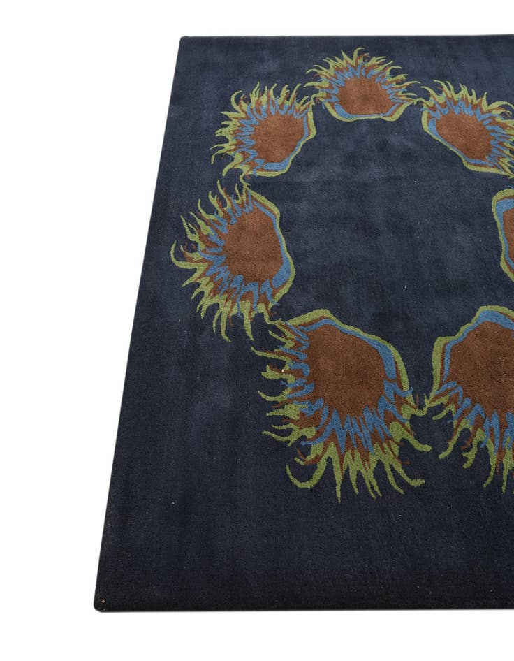 Detail image of  7' 6 x 7' 8 Luna Square Rug