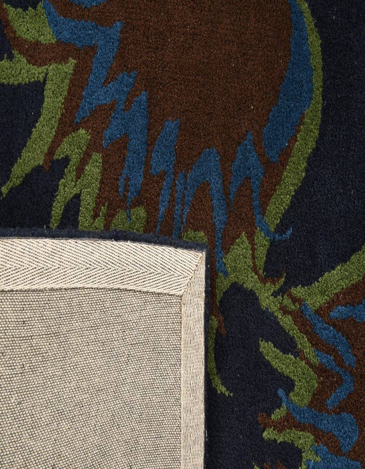 Detail image of  7' 5 x 7' 7 Luna Square Rug