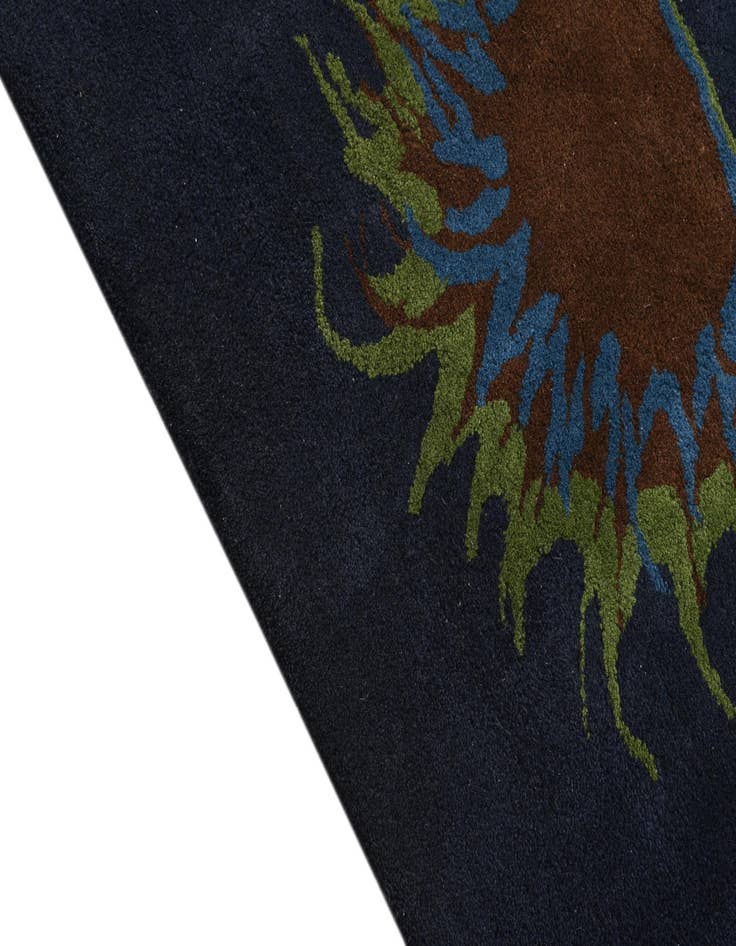 Detail image of  7' 6 x 7' 7 Luna Square Rug