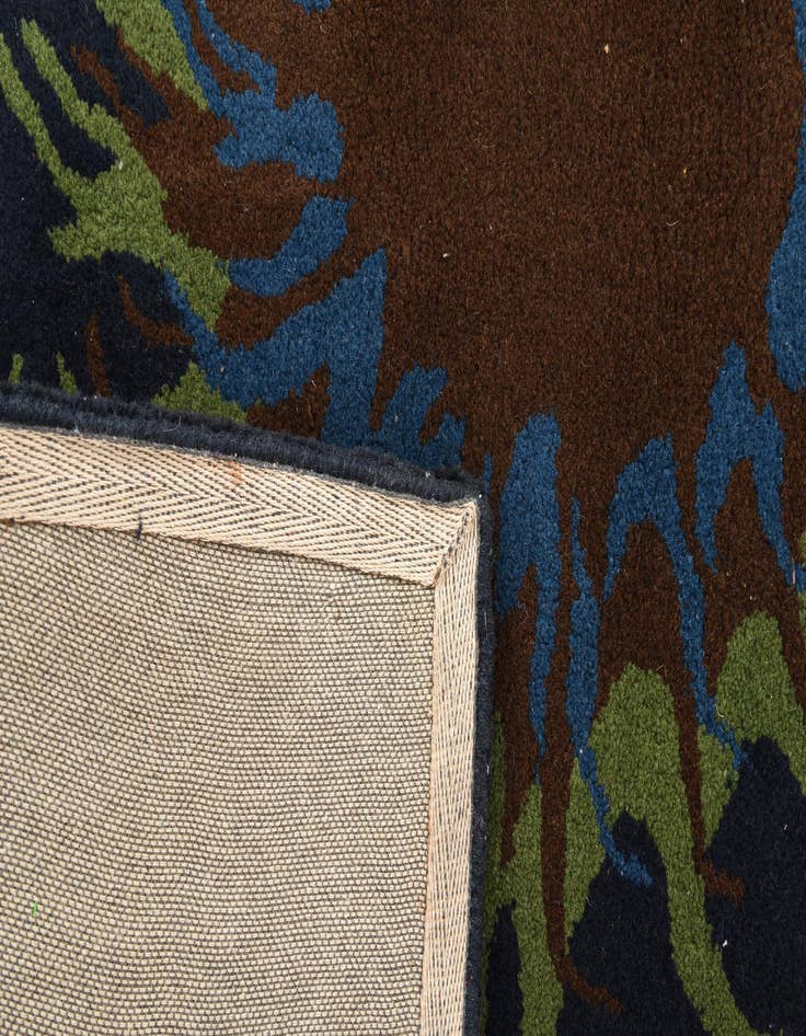 Detail image of  7' 5 x 7' 7 Luna Square Rug