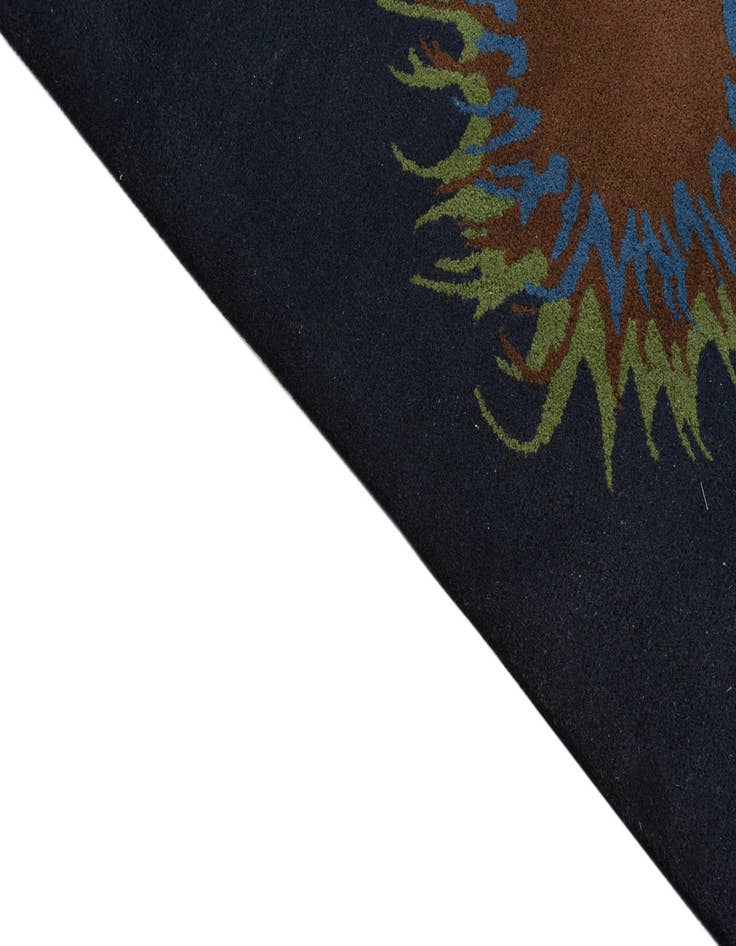 Detail image of  7' 6 x 7' 7 Luna Square Rug