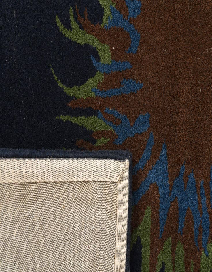 Detail image of  7' 6 x 7' 6 Luna Square Rug