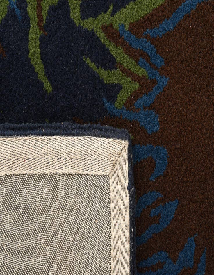 Detail image of  7' 6 x 7' 6 Luna Square Rug