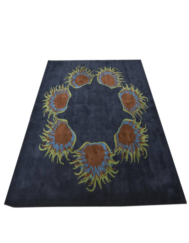 Detail image of  7' 6 x 7' 8 Luna Square Rug