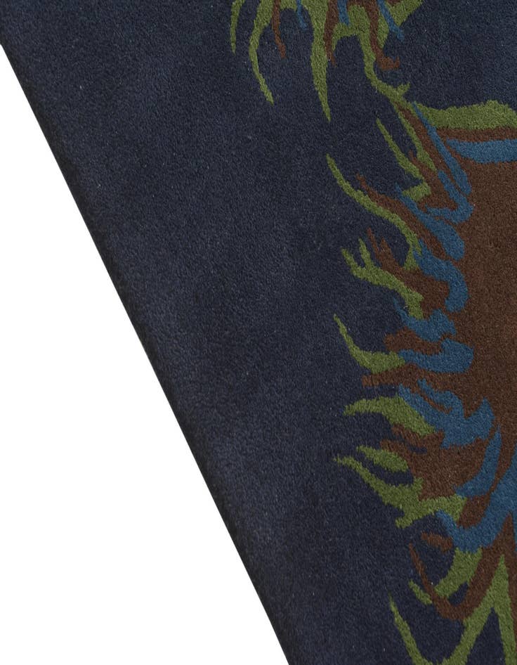 Detail image of  7' 6 x 7' 7 Luna Square Rug