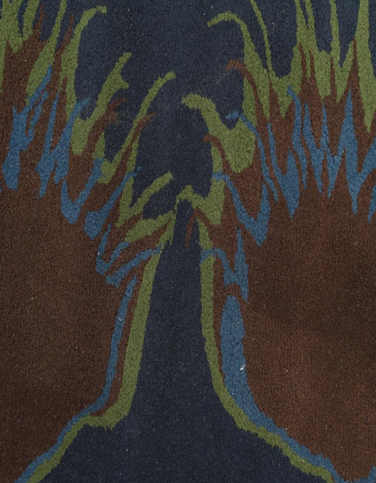 Detail image of  7' 6 x 7' 7 Luna Square Rug