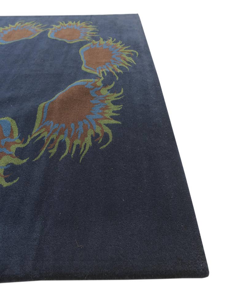 Detail image of  7' 6 x 7' 7 Luna Square Rug