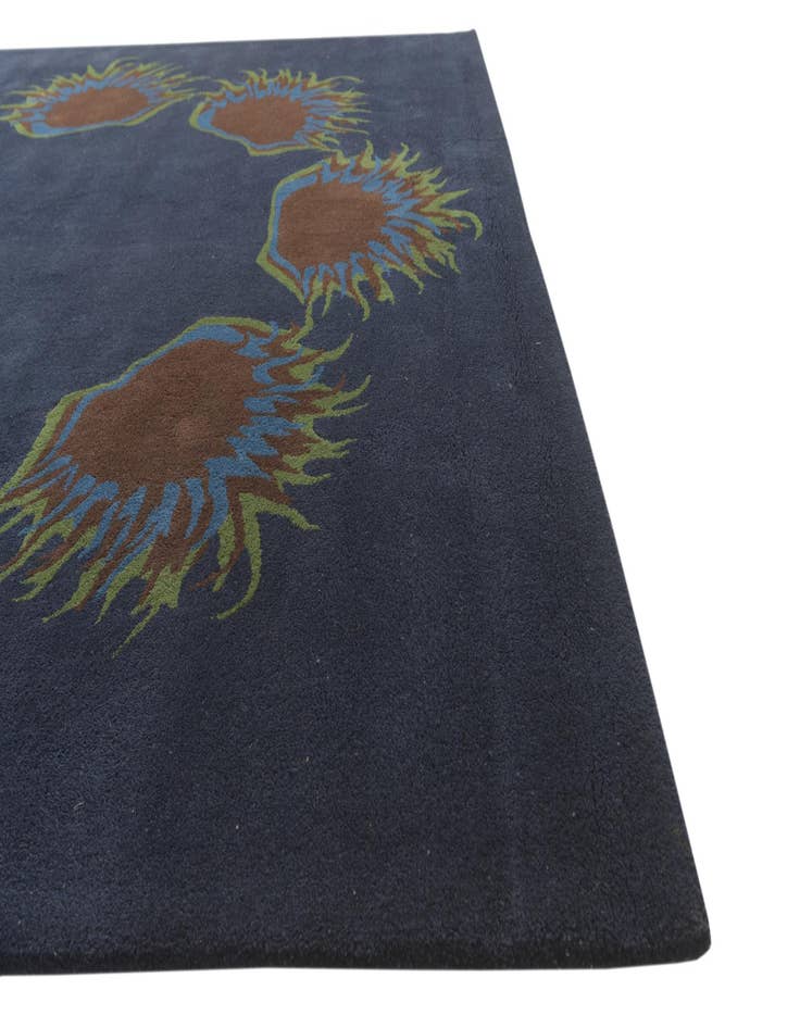 Detail image of  7' 6 x 7' 7 Luna Square Rug