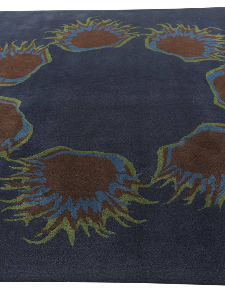 Detail image of  7' 6 x 7' 7 Luna Square Rug