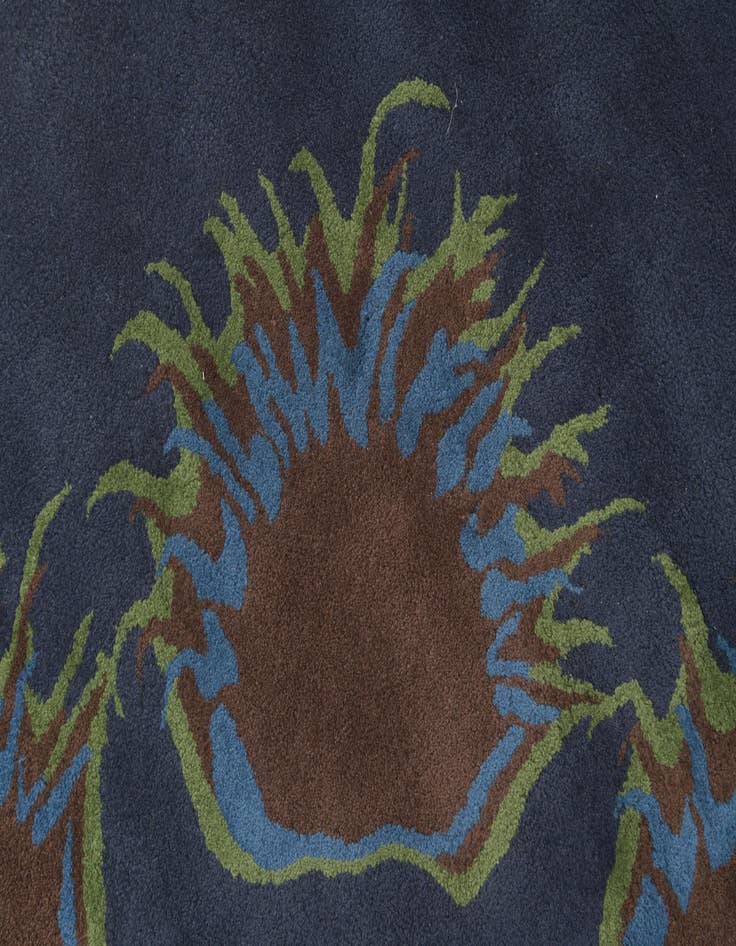 Detail image of  7' 6 x 7' 7 Luna Square Rug