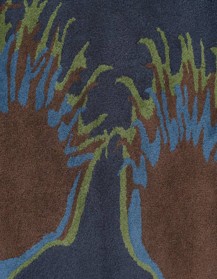 Detail image of  7' 6 x 7' 7 Luna Square Rug