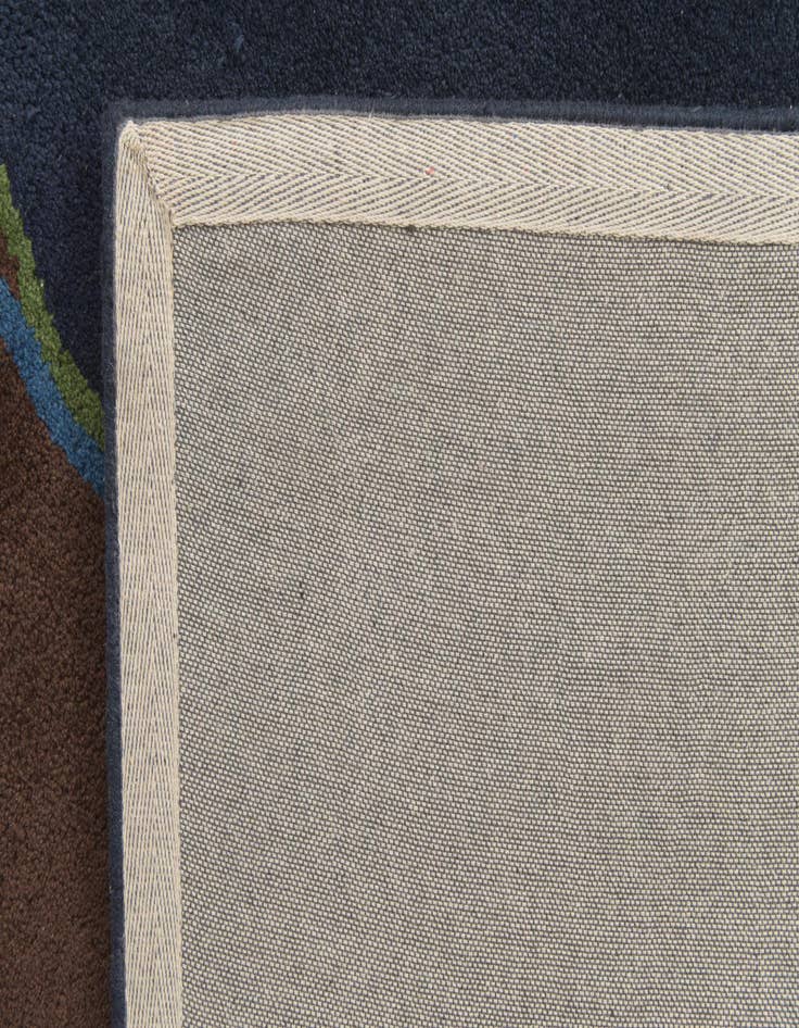 Detail image of  7' 6 x 7' 7 Luna Square Rug