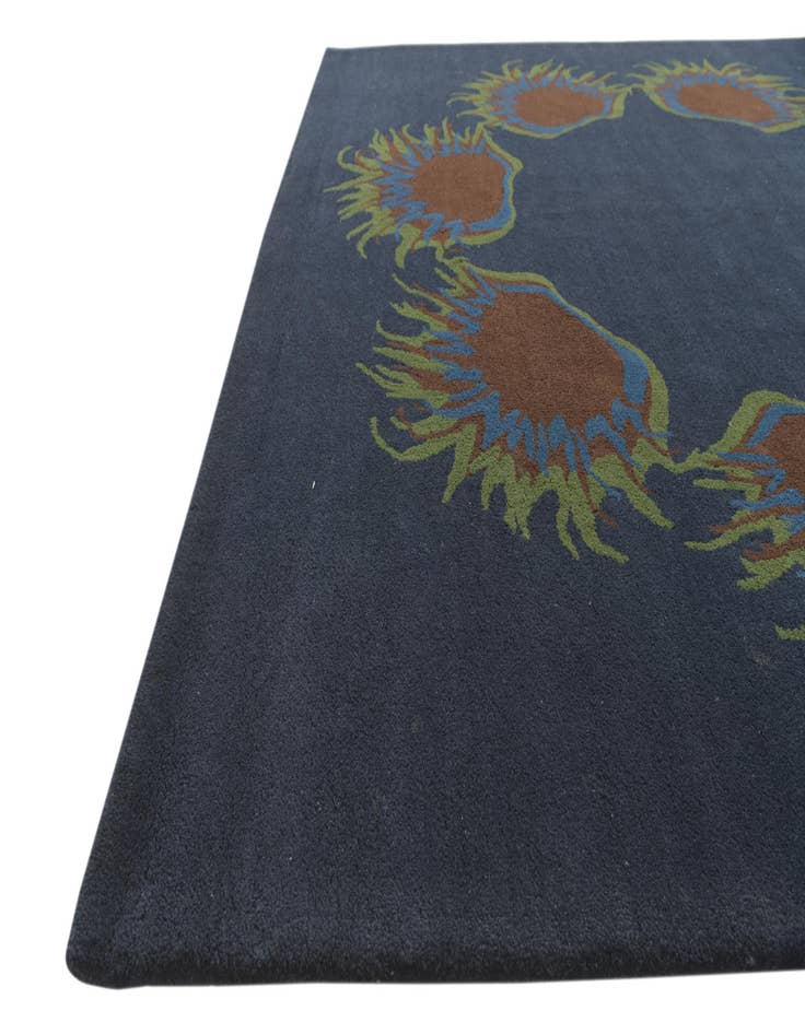 Detail image of  7' 6 x 7' 7 Luna Square Rug